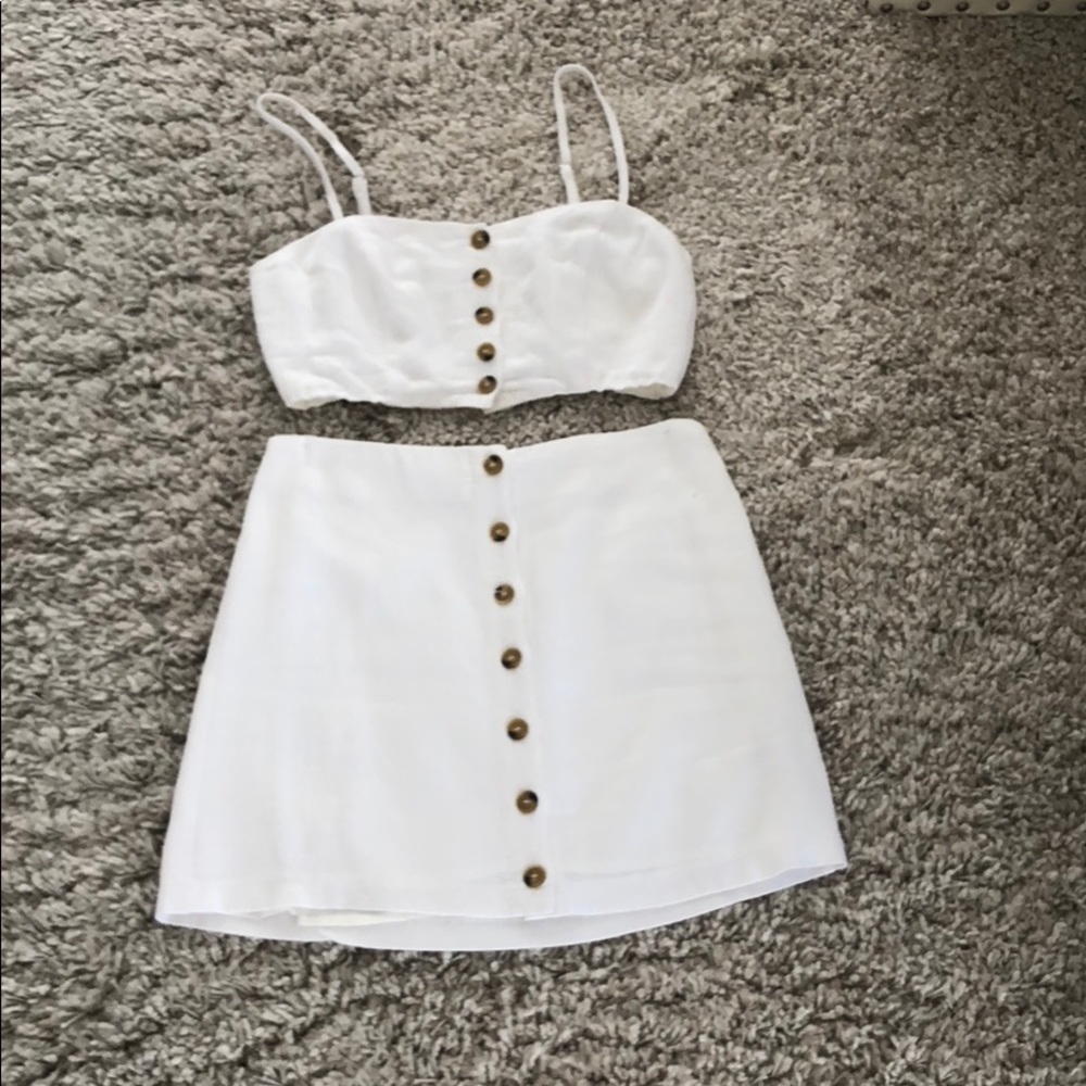White 2 piece set